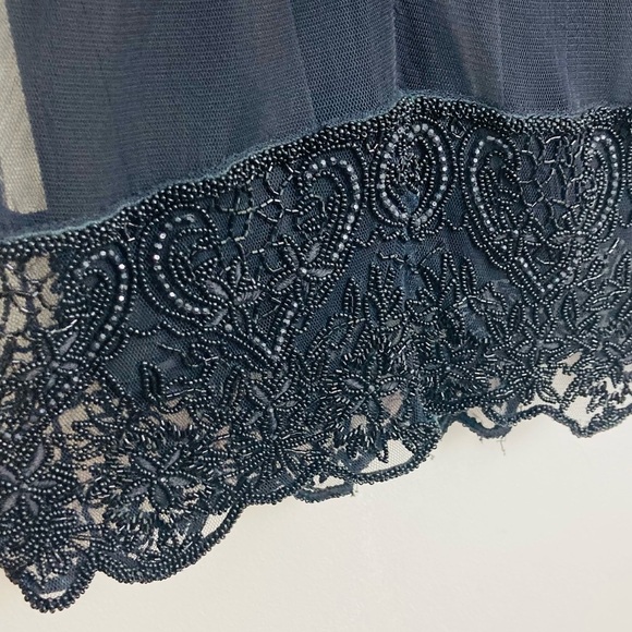 Naeem Khan’s vintage 90s Riazee Boutique floral beaded black cocktail dress. 4 - Picture 4 of 11